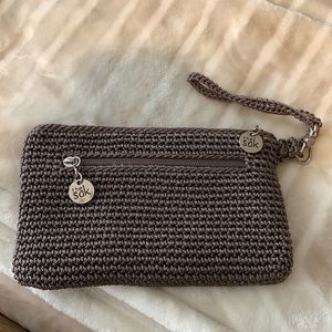 SAK CROCHET DARK GRAYISH BROWN WRISTLET